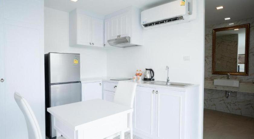 B2 Premier 4* Phuket